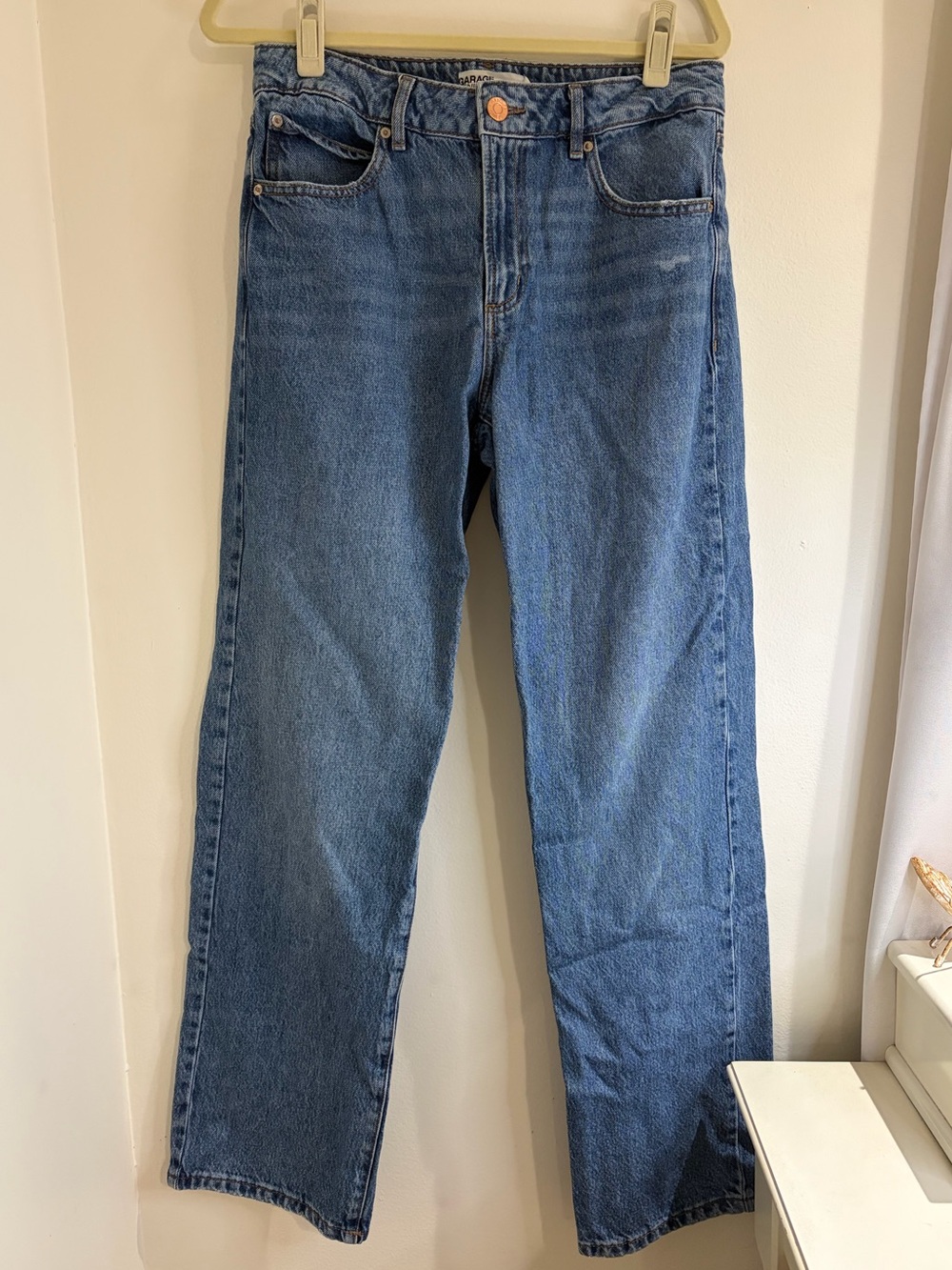 Garage Women’s Straight-Leg Jeans in Medium Blue